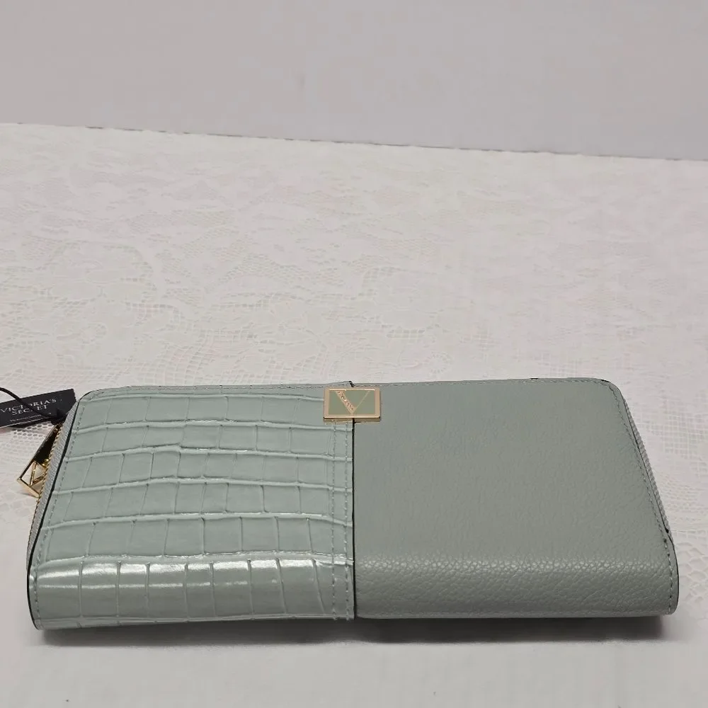 Victoria's Secret Teal Croc Embossed Vegan Leather Large Bi-Fold Wallet NWT - Picture 8 of 13